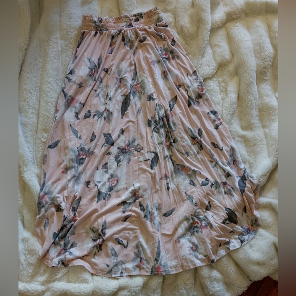Sweet Lovely Floral Maxi Skirt in Soft Pink